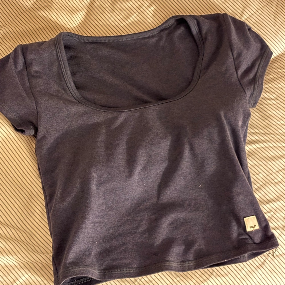 Vuori Scoop Neck Heather Navy Top